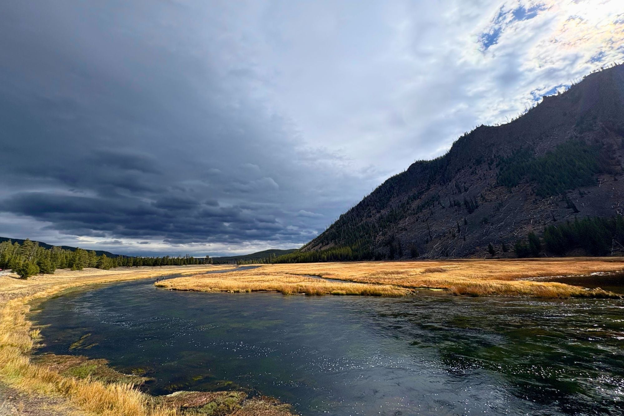 Yellowstone National Park Fishing Report - October 23, 2025