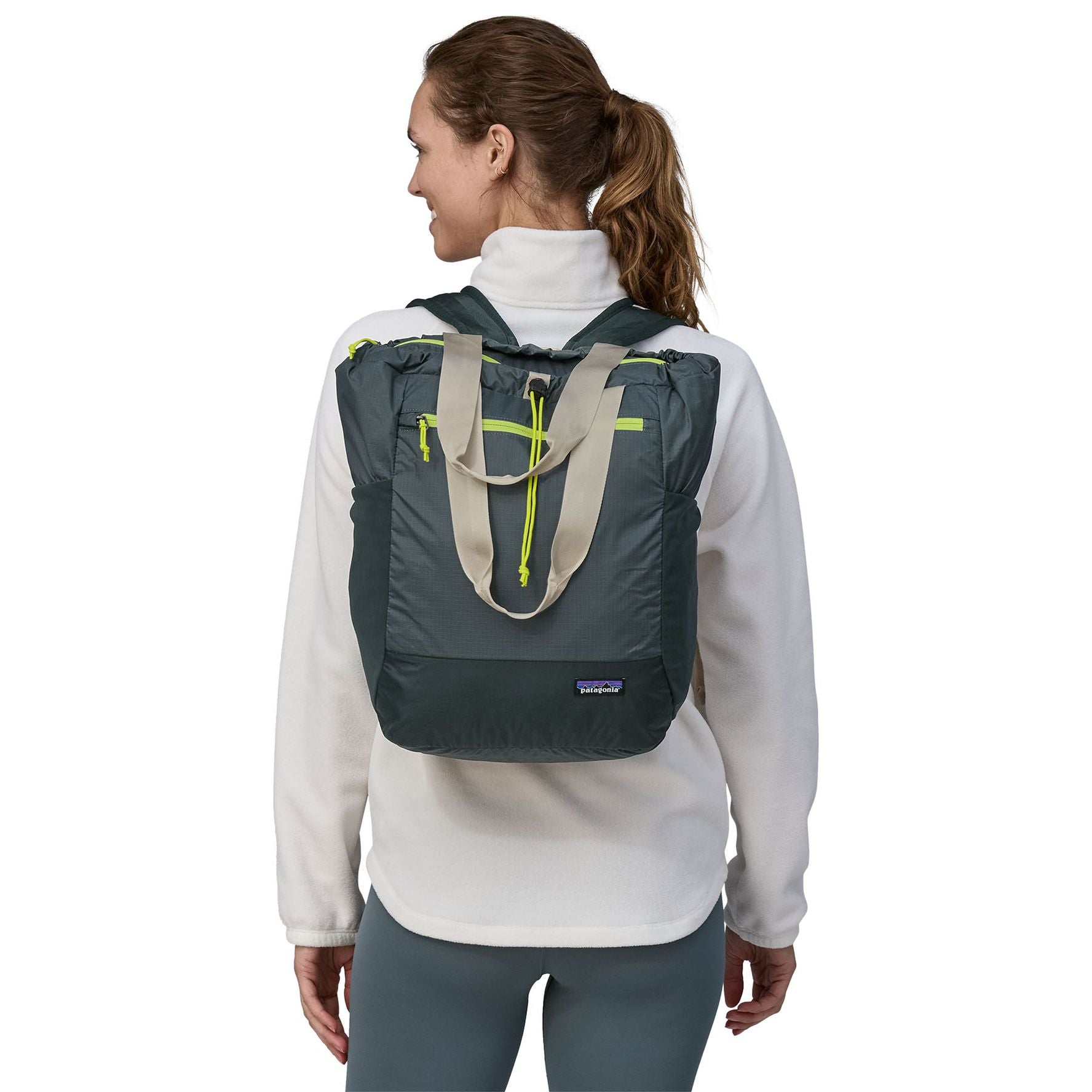 Patagonia Ultralight Black Hole Tote Pack Nouveau Green Image 03