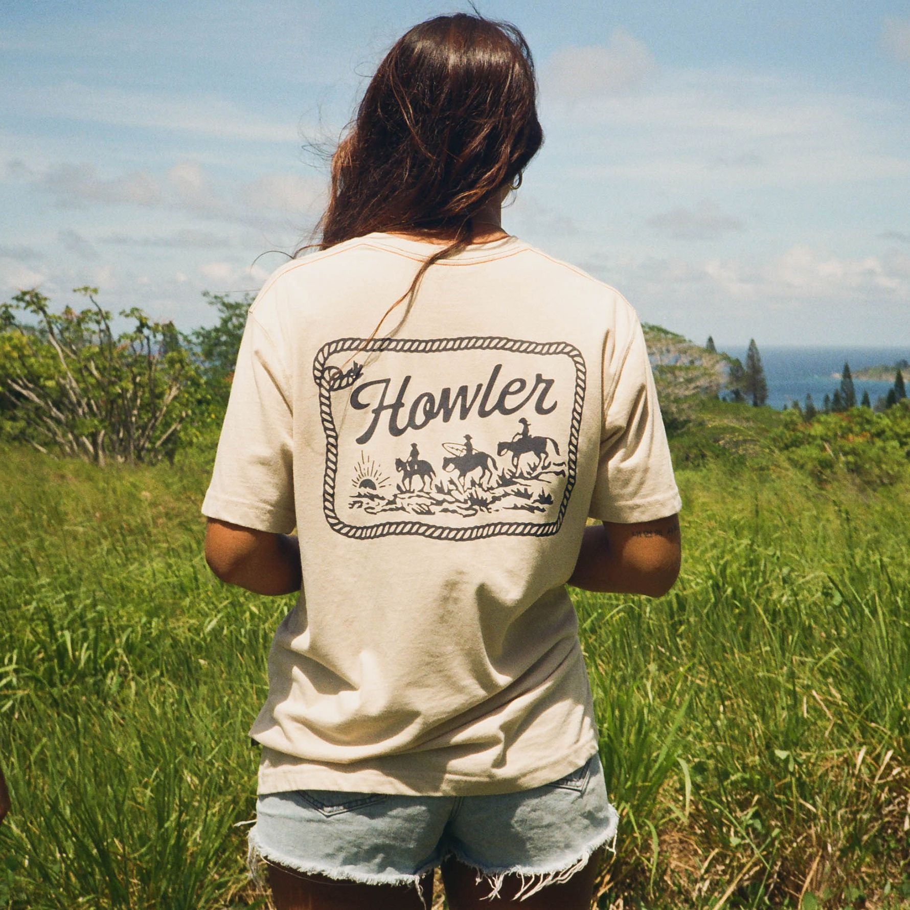 Howler Brothers Howler Posse T-Shirt Sand Heather Image 06