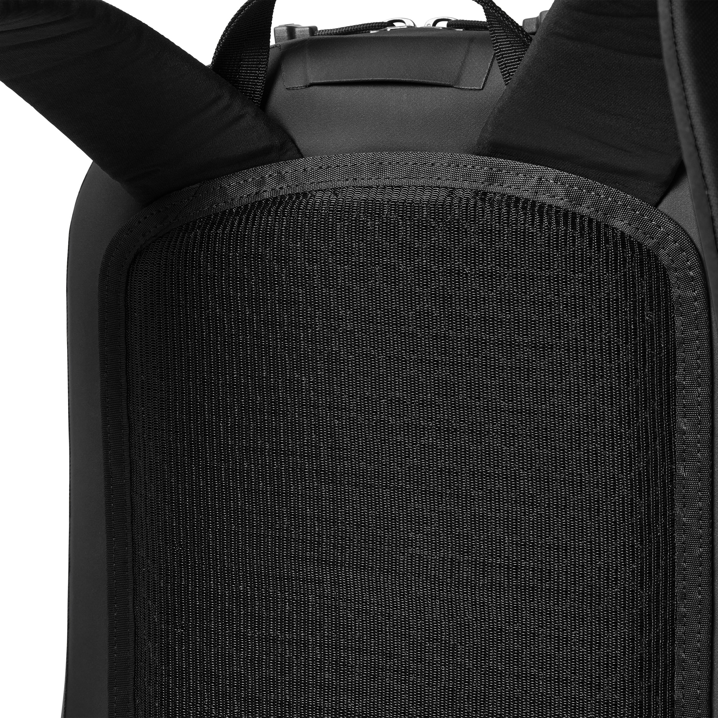 YETI Cayo Backpack 15L Black Image 06