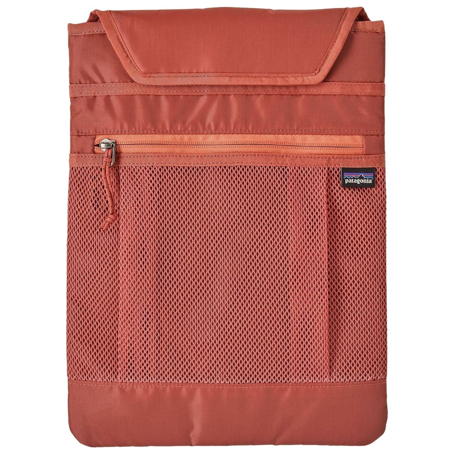 Patagonia Atom Day Pack 24L Sea Run: Potters Red Image 03