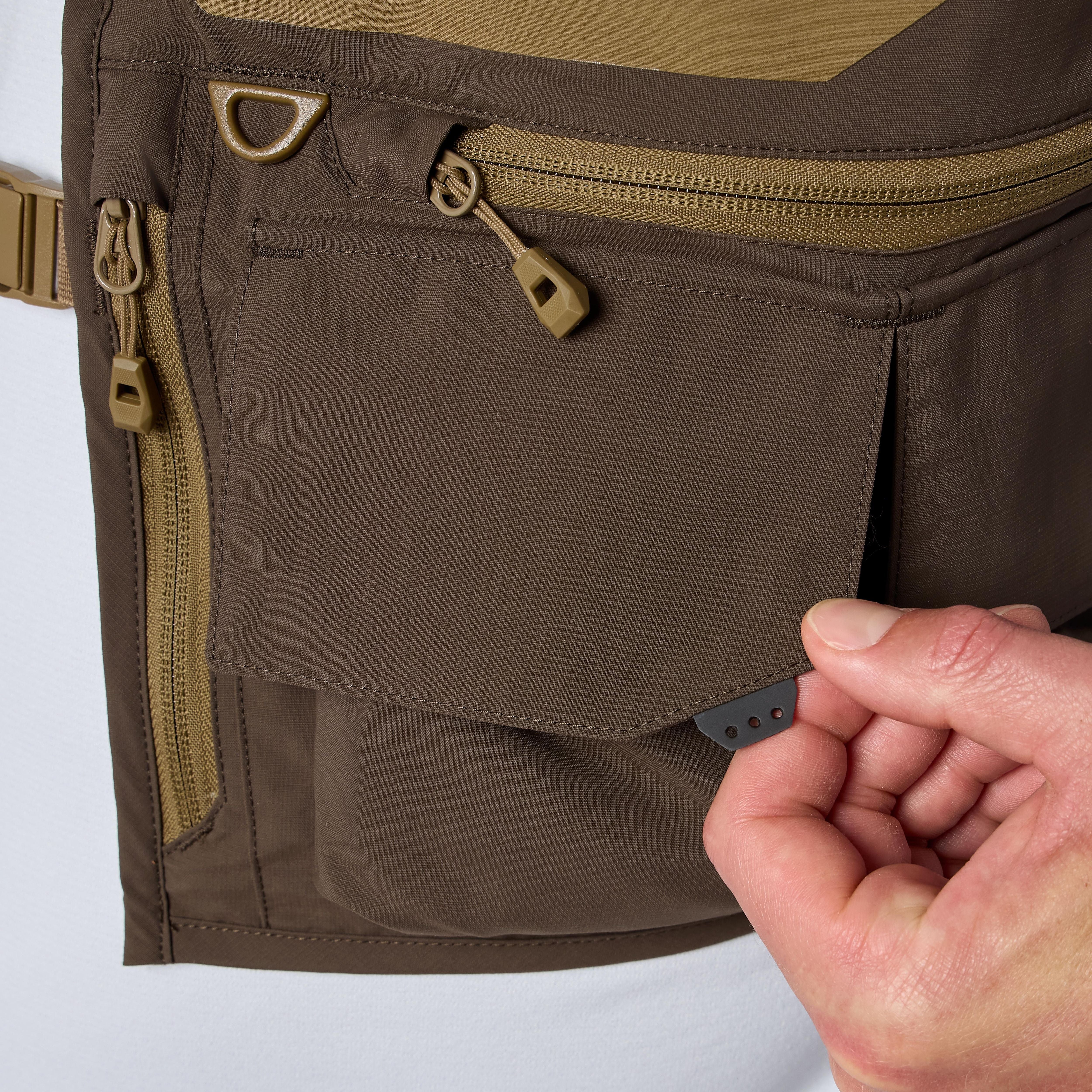 Simms Headwaters Vest Hickory Image 07